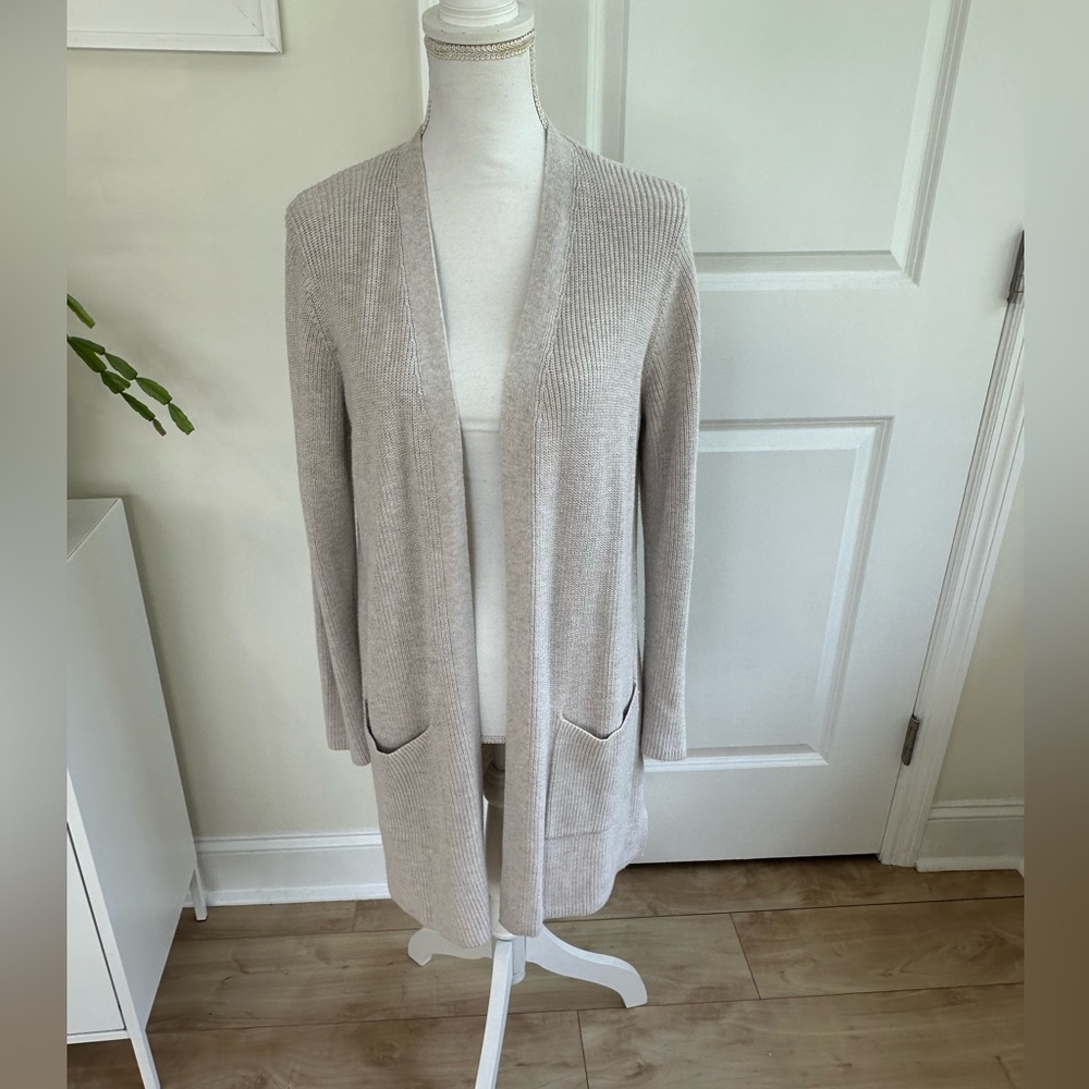 Old Navy cream long cardigan Medium NWOT